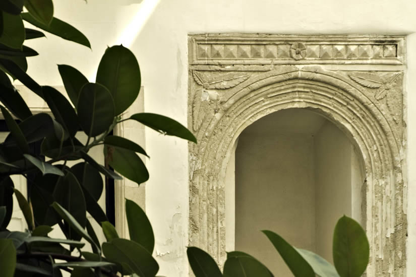 Palazzo Bernardini suite dettaglio cortile