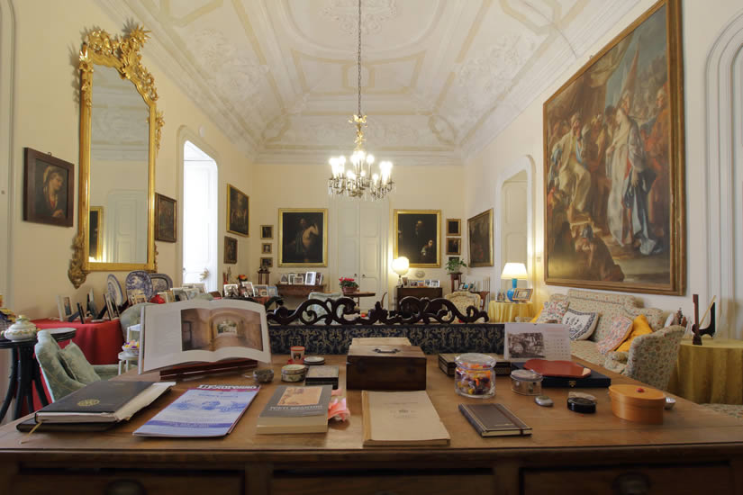 Palazzo Bernardini suite, B&B Lecce, dettaglio salone 8